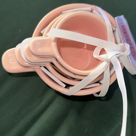 The Bake Shop Halloween Measuring Cups pink Ghost NWT👻👻👻 - Picture 2 of 5